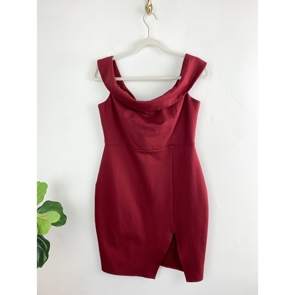 Lulu’s Burgundy Off The Shoulder Mini Cocktail Dress Sz L